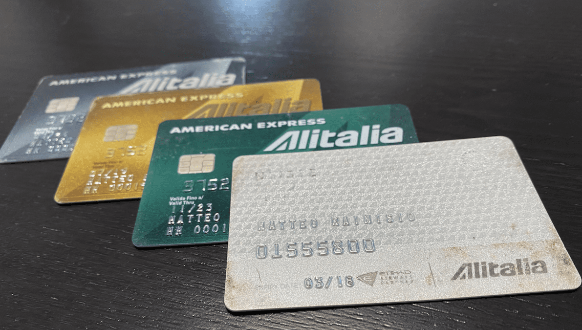 Futuro incerto per le American Express Alitalia, ma voucher sconto fino a 350€ per vecchi e nuovi titolari
