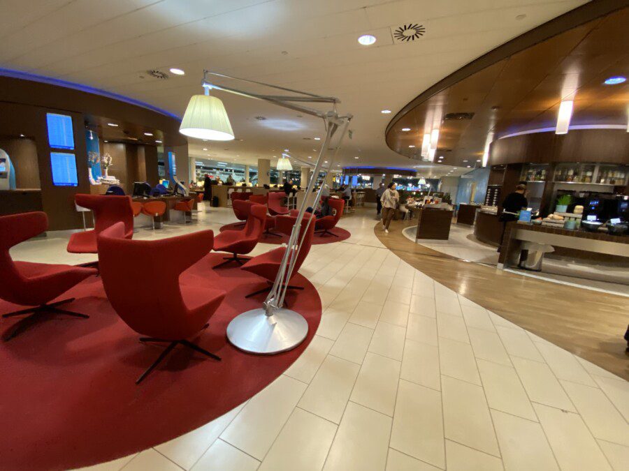 Recensione Crown lounge Schengen, aeroporto di Amsterdam: immensa