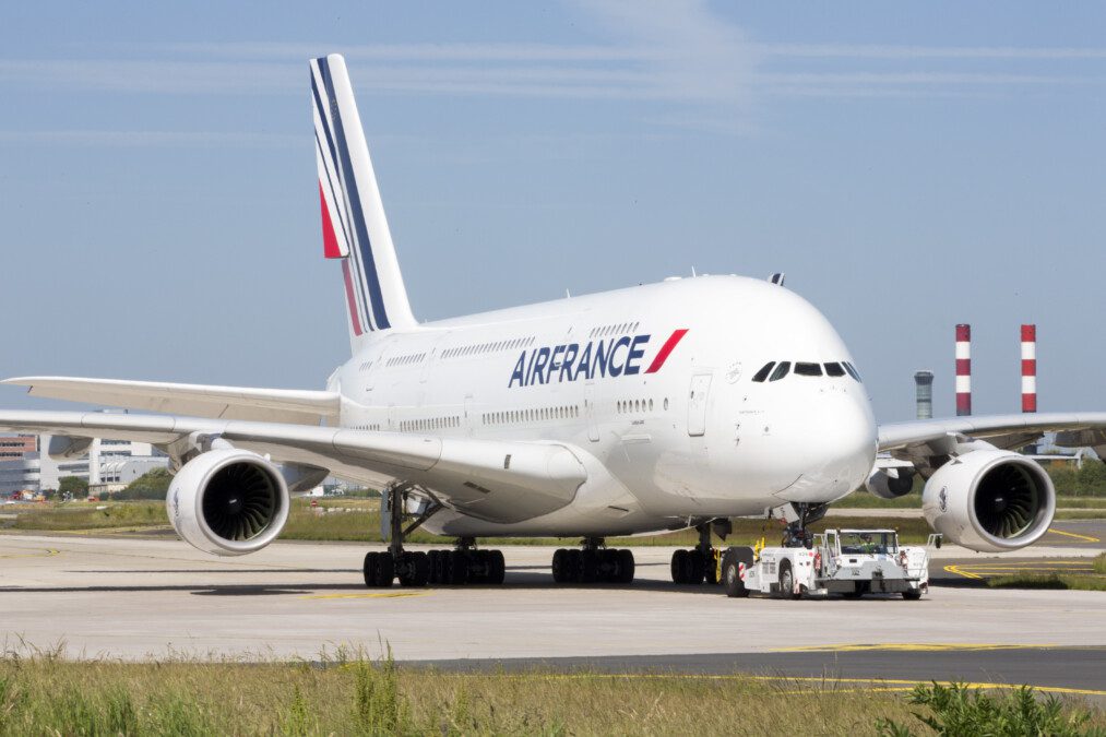 Addio A380: Air France pensiona il super jumbo, mentre Qantas li parcheggia fino al 2022