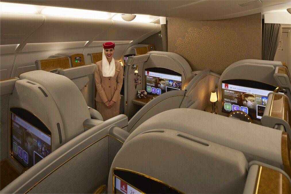 Zero canone e super bonus da 75k punti (+20k): ecco come viaggiare in prima classe con Emirates senza pagare