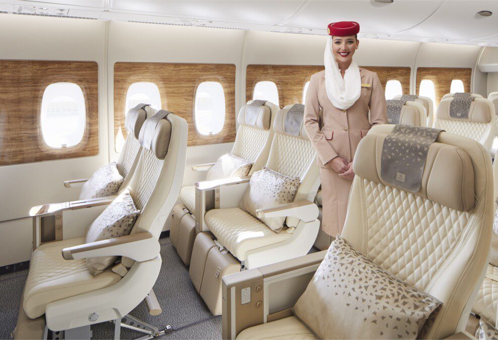La premium economy di Emirates è prenotabile, ecco quanto costa volare nella nuova cabina