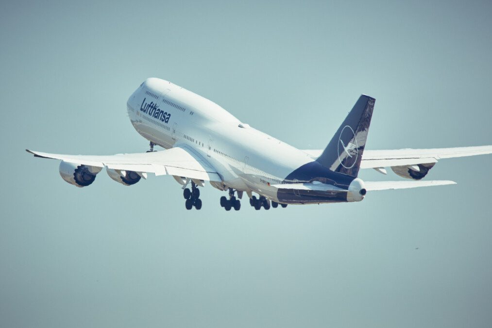 Lufthansa si prepara a smantellare oltre 115 aerei: addio A380 e 747