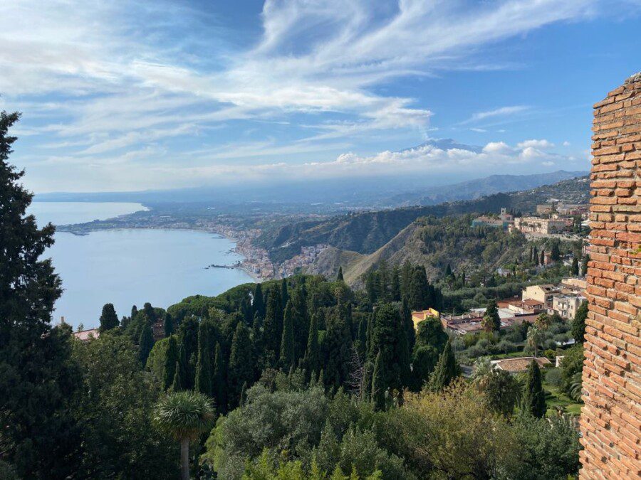 Il Four Seasons Hotel apre a Taormina in uno dei luoghi più magici d’Europa