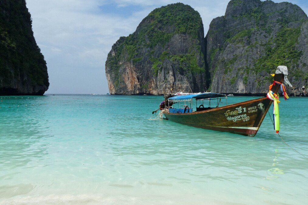 La Thailandia approva il piano riaperture: dall’1 luglio si può andare a Phuket