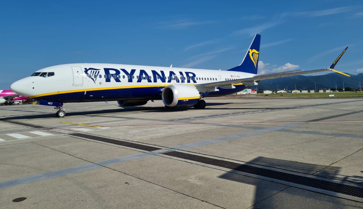 Ryanair cancella 5000 voli verso il Portogallo: 3 città italiane coinvolte