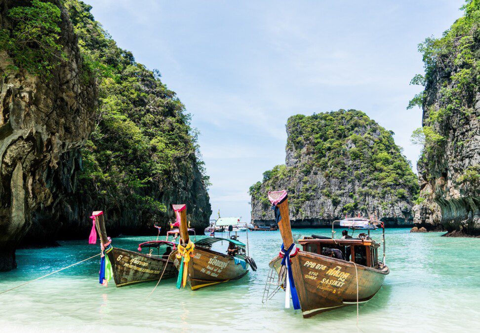 Le regole per chi vuole andare in Thailandia, mancano 9 giorni alla riapertura di Phuket e Samui