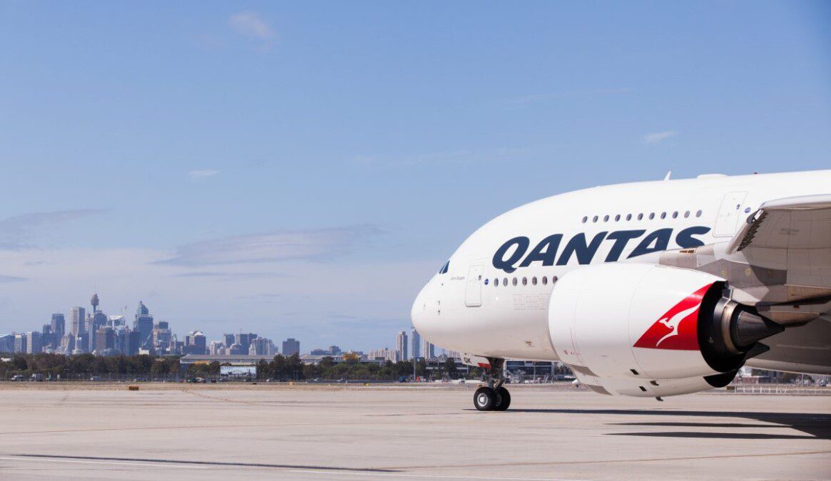 Rivoluzione Qantas, a bordo solo se vaccinati: ecco quando