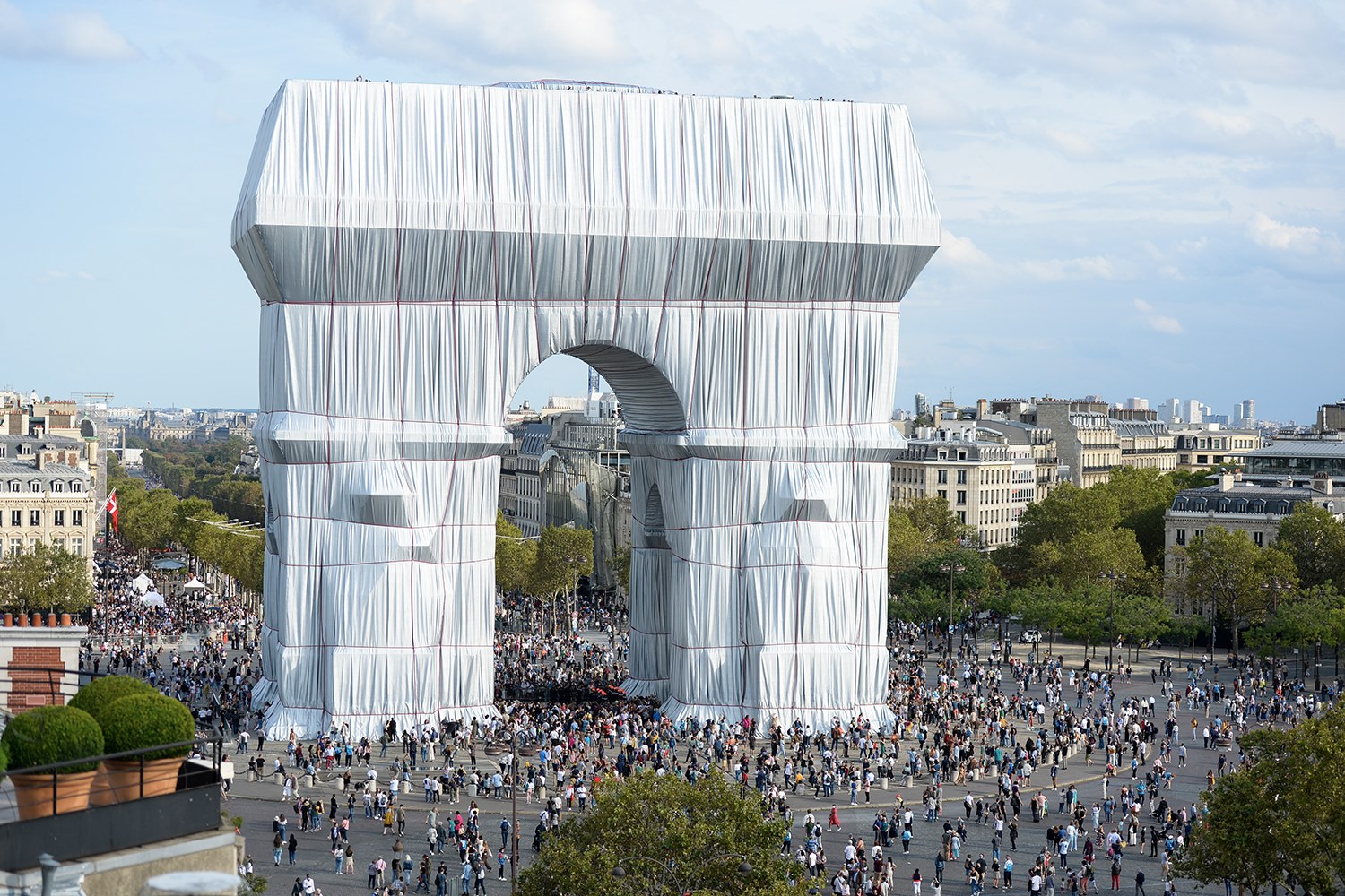 Christo and Jeanne-Claude Official