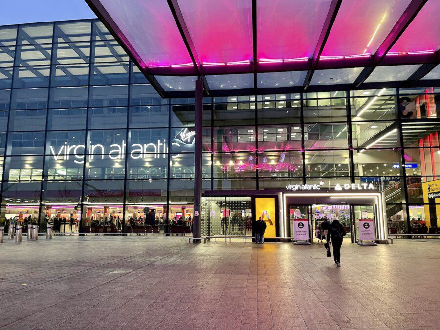 Heathrow a numero chiuso: l’aeroporto di Londra impone un limite di passeggeri