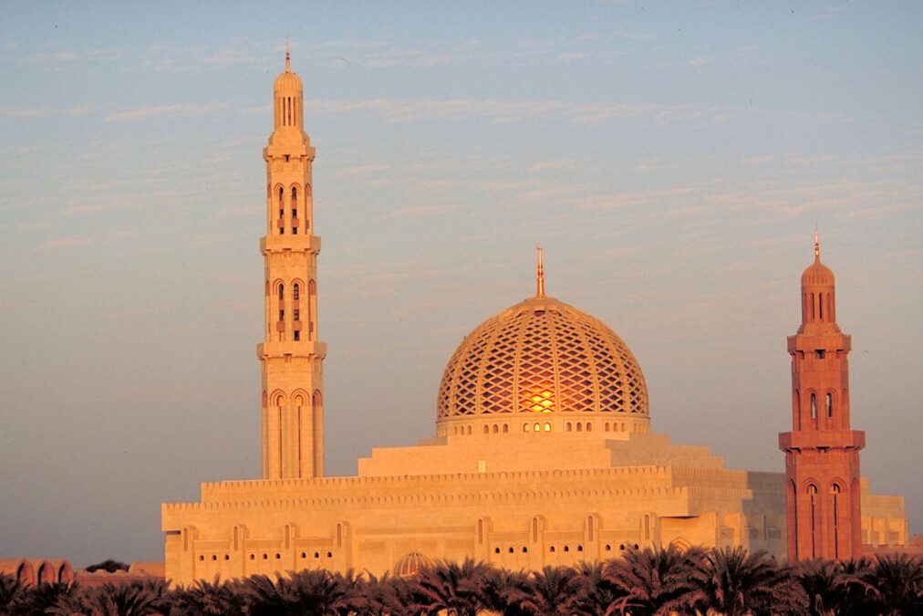 Oman, il fascino del Sultanato tra archeologia e immersioni naturalistiche