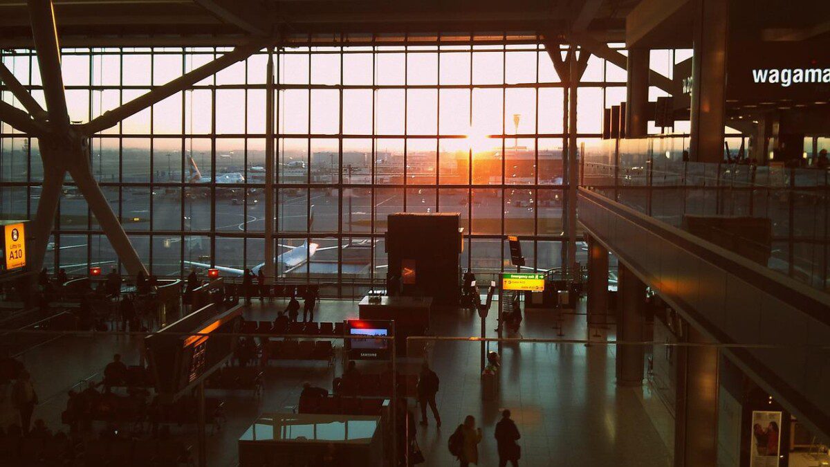 Il primato di Heathrow e la riscossa di Fiumicino: tutti i numeri degli aeroporti europei nel 2023