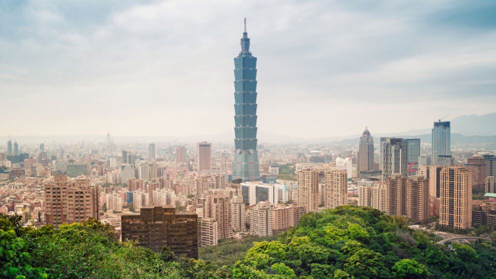 panorama su Taiwan - comunica la riapertura dal 13 ottobre