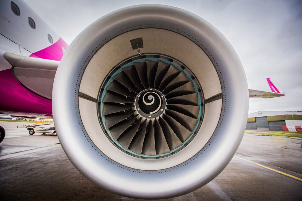 Wizz Air sempre più green: nel 2022 emissioni di carbonio in calo rispetto al 2021