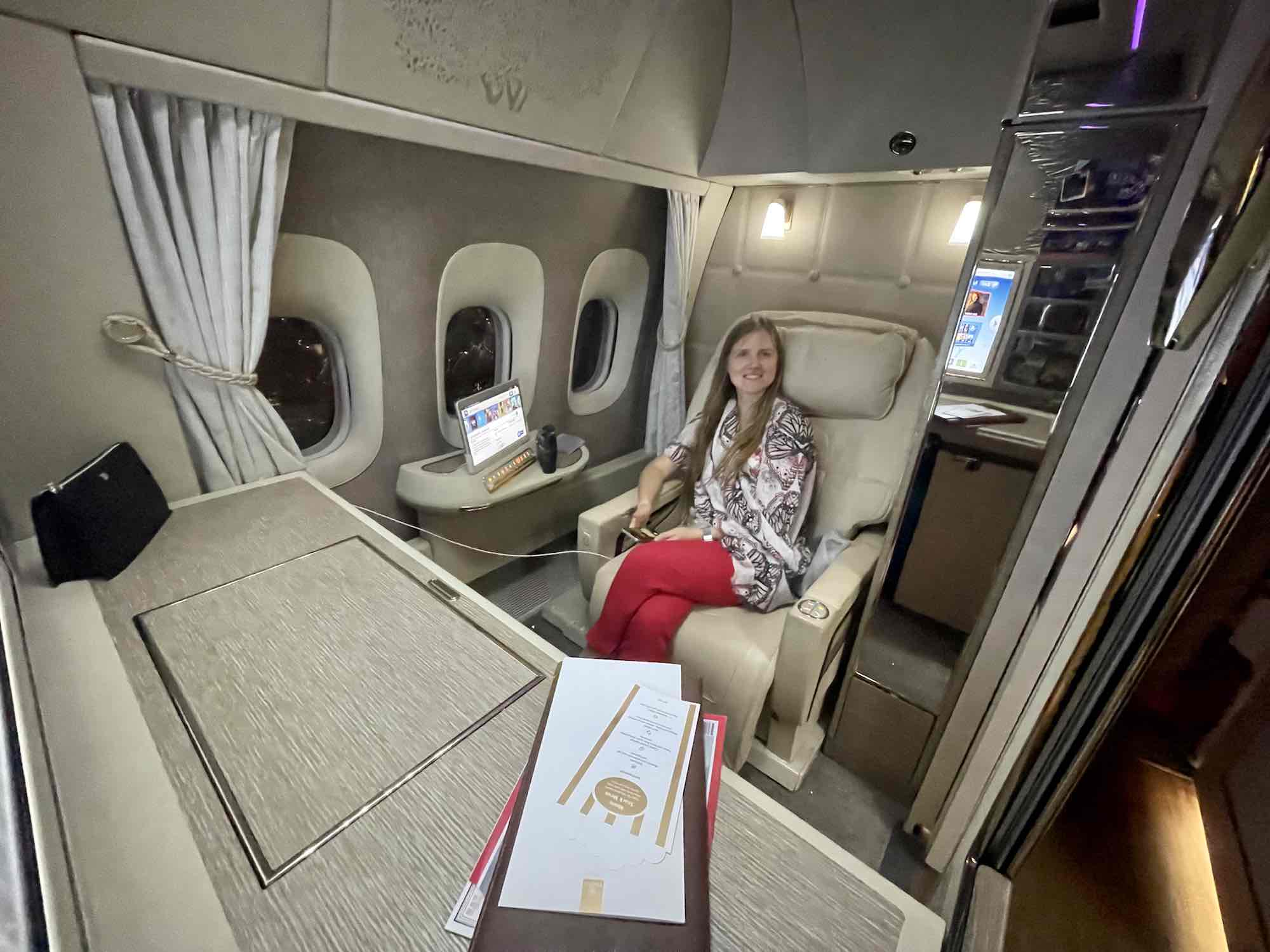Viaggiare in prima classe con Emirates: meglio l’A380 o il 777?