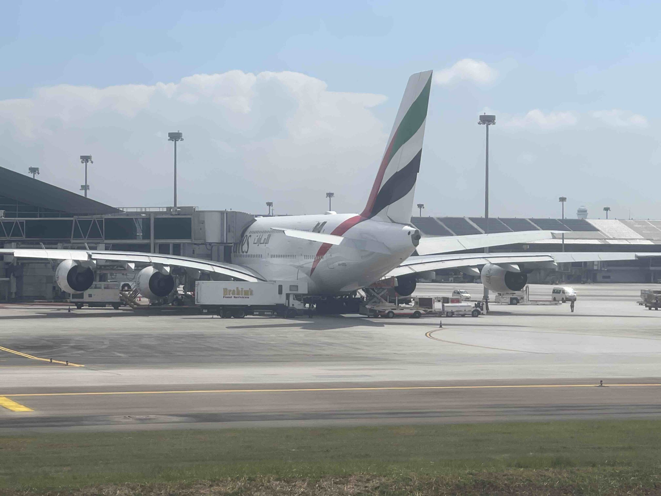 Emirates riporta l’A380 per il volo Milano New York, ma ancora non c’è traccia della Premium Economy