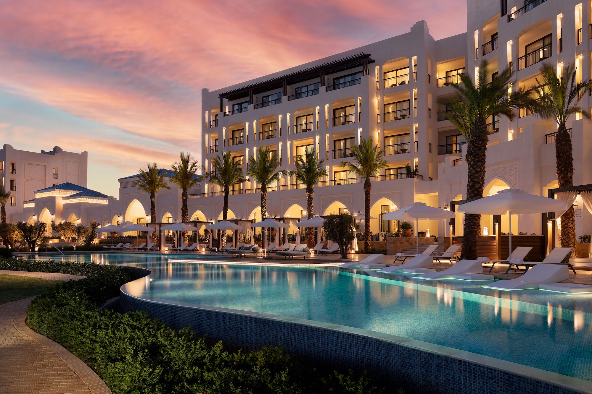 In Marocco ha aperto il nuovo hotel super lusso di Marriott: ecco The St. Regis La Bahia Blanca Tamuda Bay